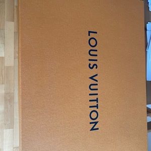 Louis Vuitton box